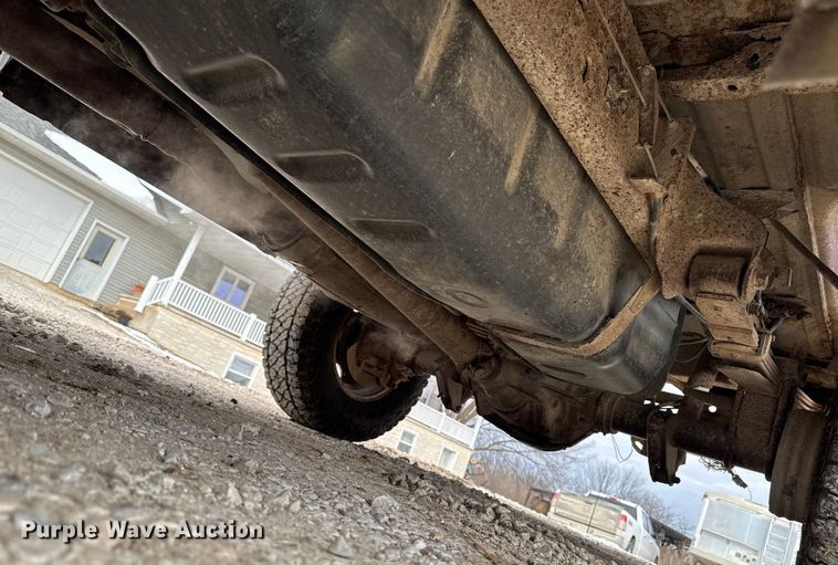 image for item OE9517 1999 Ford F250 Super Duty Ext. Cab pickup truck