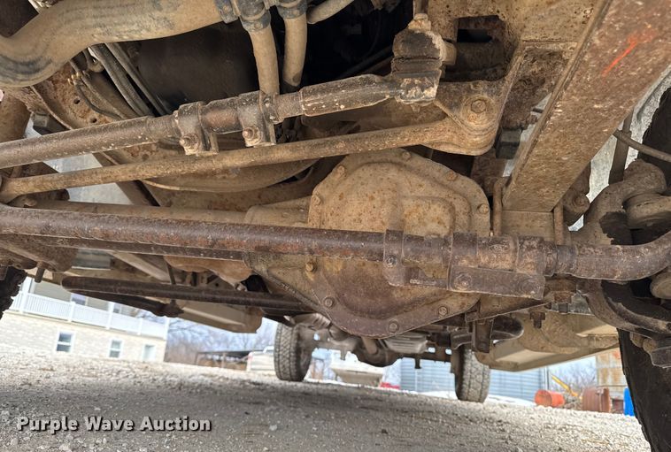 image for item OE9517 1999 Ford F250 Super Duty Ext. Cab pickup truck