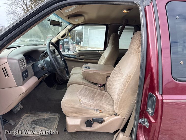 image for item OE9517 1999 Ford F250 Super Duty Ext. Cab pickup truck