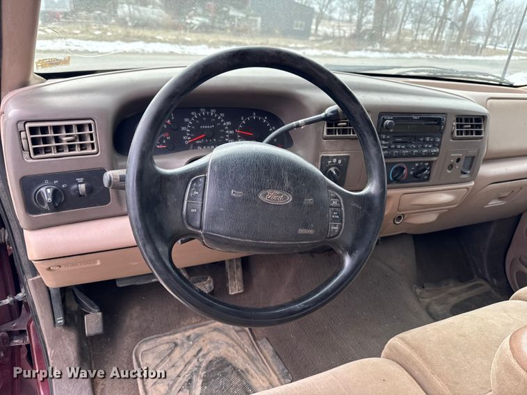 image for item OE9517 1999 Ford F250 Super Duty Ext. Cab pickup truck