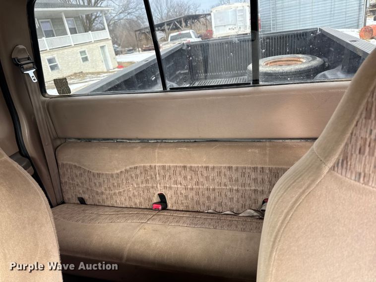 image for item OE9517 1999 Ford F250 Super Duty Ext. Cab pickup truck