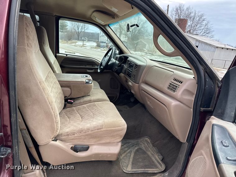 image for item OE9517 1999 Ford F250 Super Duty Ext. Cab pickup truck