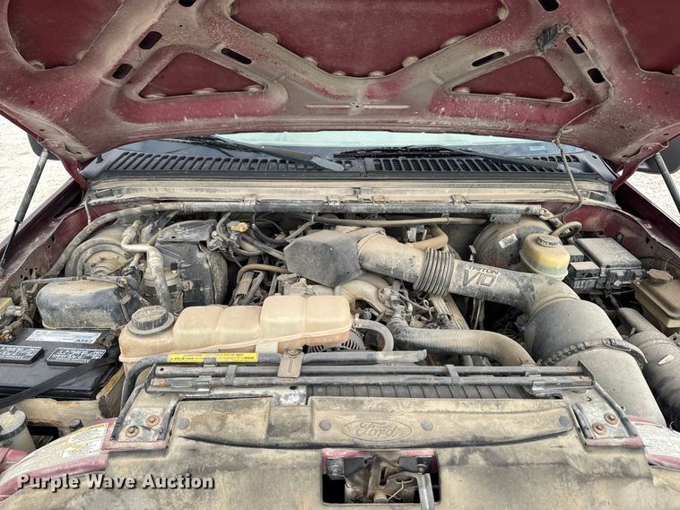 image for item OE9517 1999 Ford F250 Super Duty Ext. Cab pickup truck