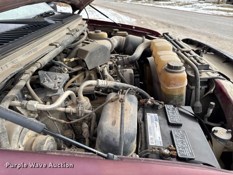 image for item OE9517 1999 Ford F250 Super Duty Ext. Cab pickup truck