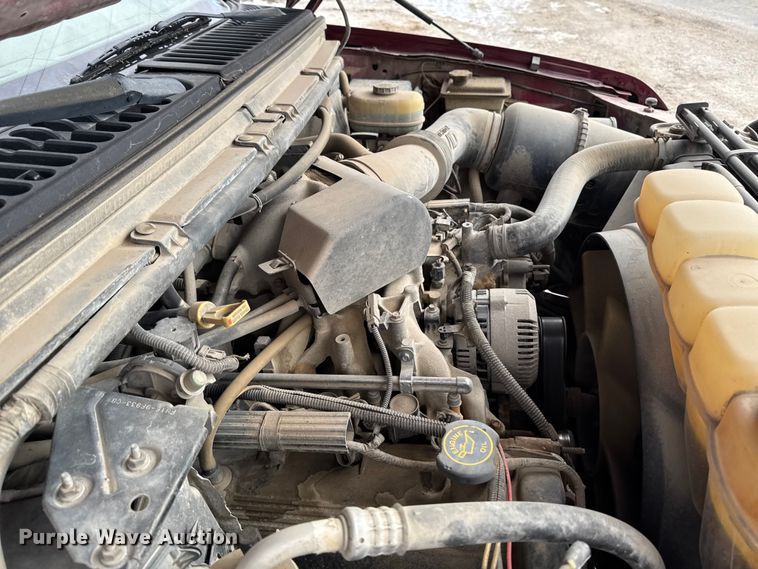 image for item OE9517 1999 Ford F250 Super Duty Ext. Cab pickup truck