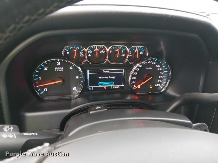 image for item YA1773 2017 GMC Sierra 1500 Crew Cab pickup truck