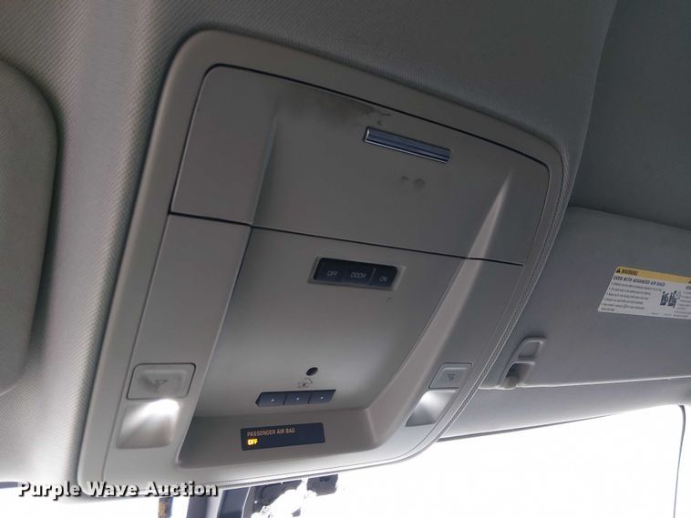 image for item YA1773 2017 GMC Sierra 1500 Crew Cab pickup truck