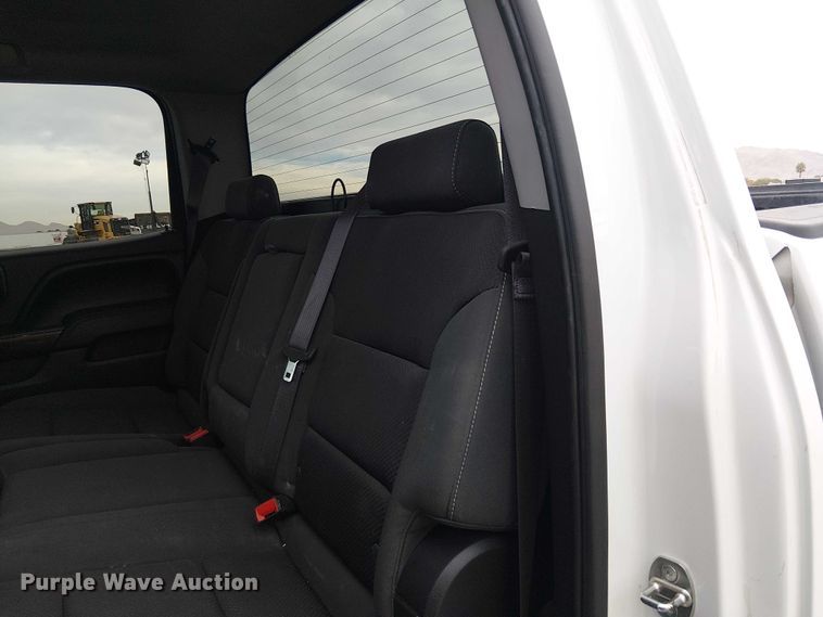 image for item YA1773 2017 GMC Sierra 1500 Crew Cab pickup truck