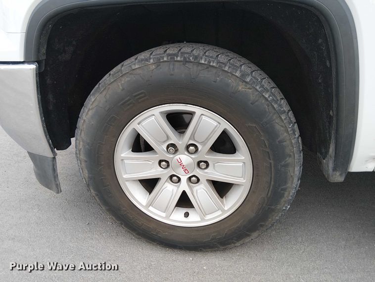 image for item YA1773 2017 GMC Sierra 1500 Crew Cab pickup truck