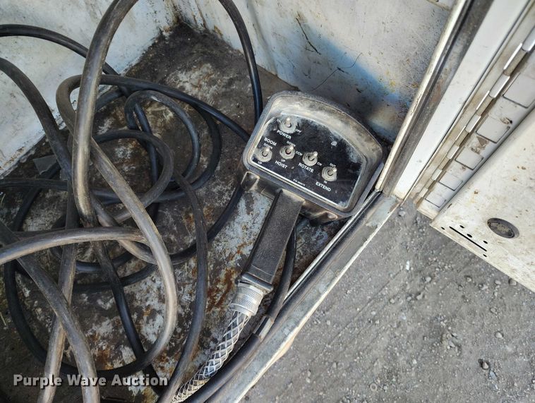 image for item YA1807 2019 Ford F350 Super Duty  utility bed pickup truck