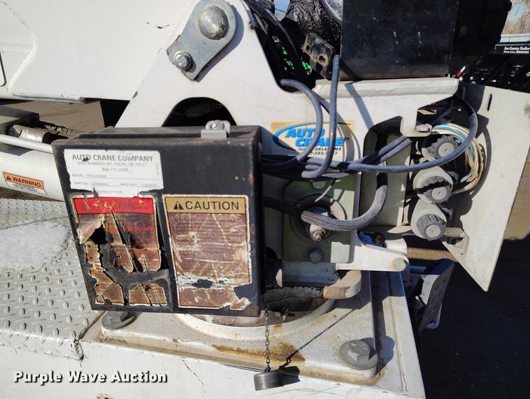 image for item YA1807 2019 Ford F350 Super Duty  utility bed pickup truck