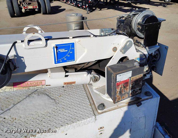 image for item YA1807 2019 Ford F350 Super Duty  utility bed pickup truck