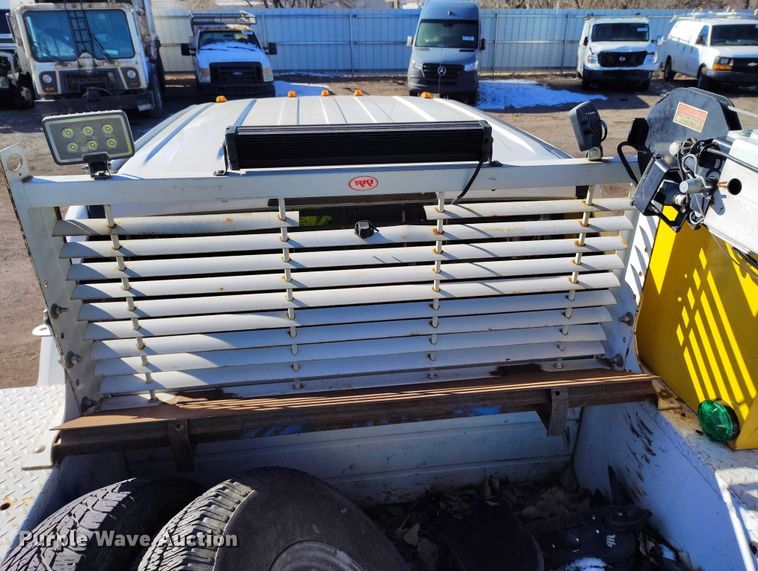 image for item YA1807 2019 Ford F350 Super Duty  utility bed pickup truck