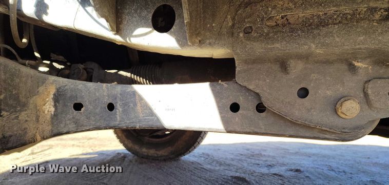 image for item YA1807 2019 Ford F350 Super Duty  utility bed pickup truck