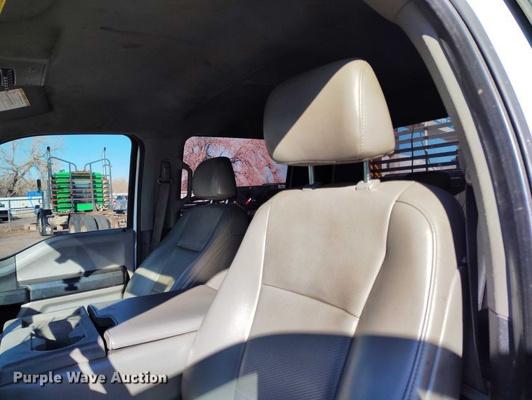 image for item YA1807 2019 Ford F350 Super Duty  utility bed pickup truck