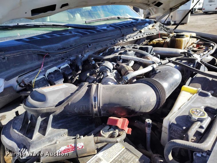 image for item YA1807 2019 Ford F350 Super Duty  utility bed pickup truck