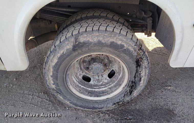 image for item YA1807 2019 Ford F350 Super Duty  utility bed pickup truck