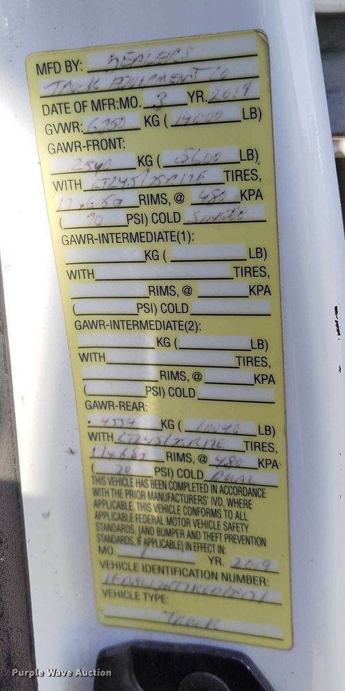 image for item YA1807 2019 Ford F350 Super Duty  utility bed pickup truck