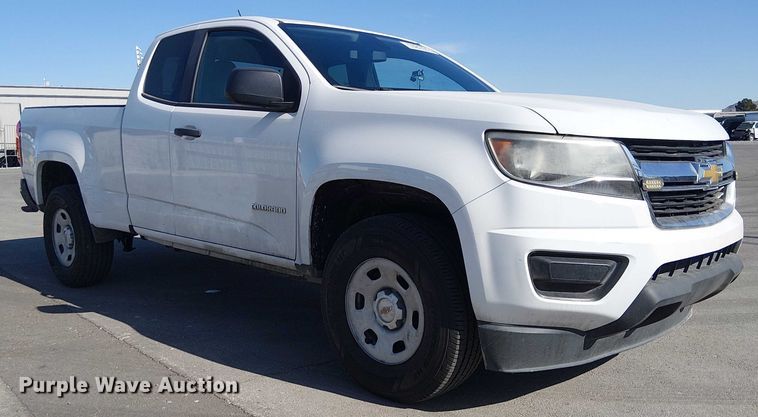 image for item YA2123 2017 Chevrolet Colorado Ext. Cab pickup truck