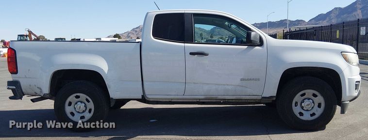 image for item YA2123 2017 Chevrolet Colorado Ext. Cab pickup truck
