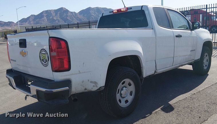 image for item YA2123 2017 Chevrolet Colorado Ext. Cab pickup truck