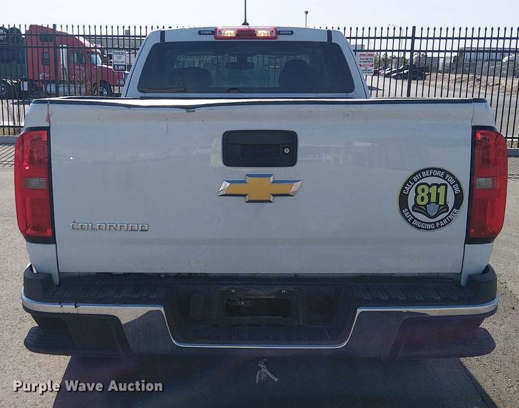 image for item YA2123 2017 Chevrolet Colorado Ext. Cab pickup truck