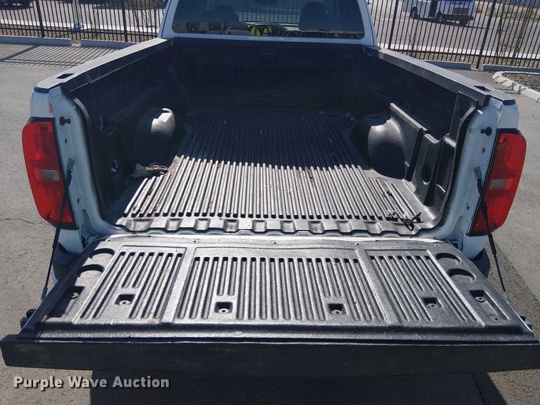 image for item YA2123 2017 Chevrolet Colorado Ext. Cab pickup truck