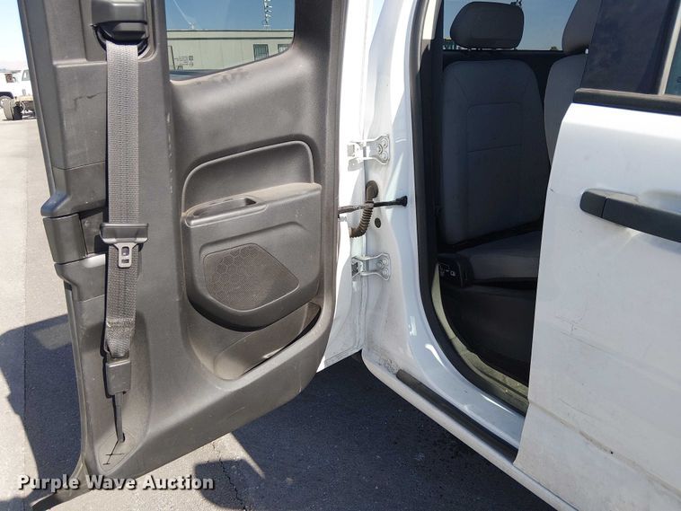 image for item YA2123 2017 Chevrolet Colorado Ext. Cab pickup truck