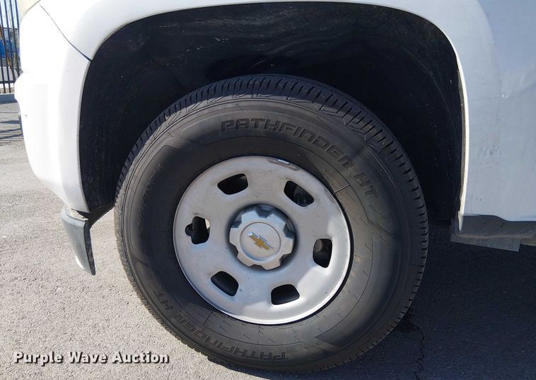 image for item YA2123 2017 Chevrolet Colorado Ext. Cab pickup truck