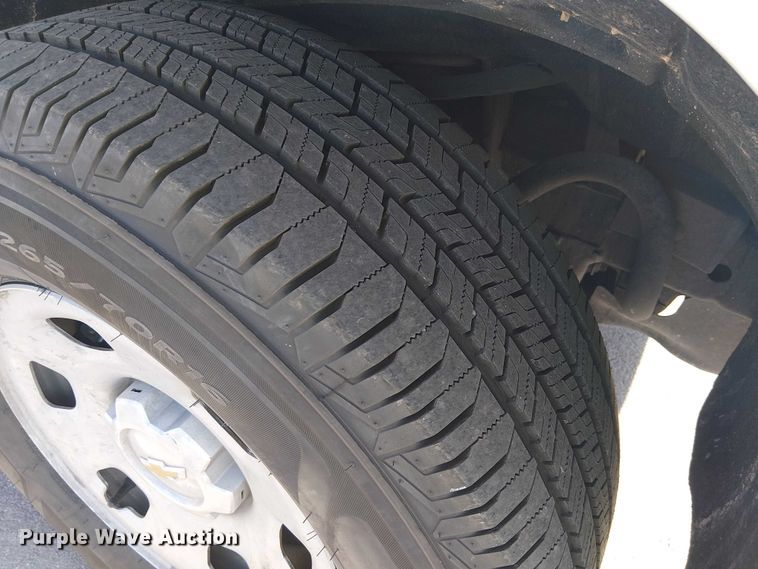 image for item YA2123 2017 Chevrolet Colorado Ext. Cab pickup truck