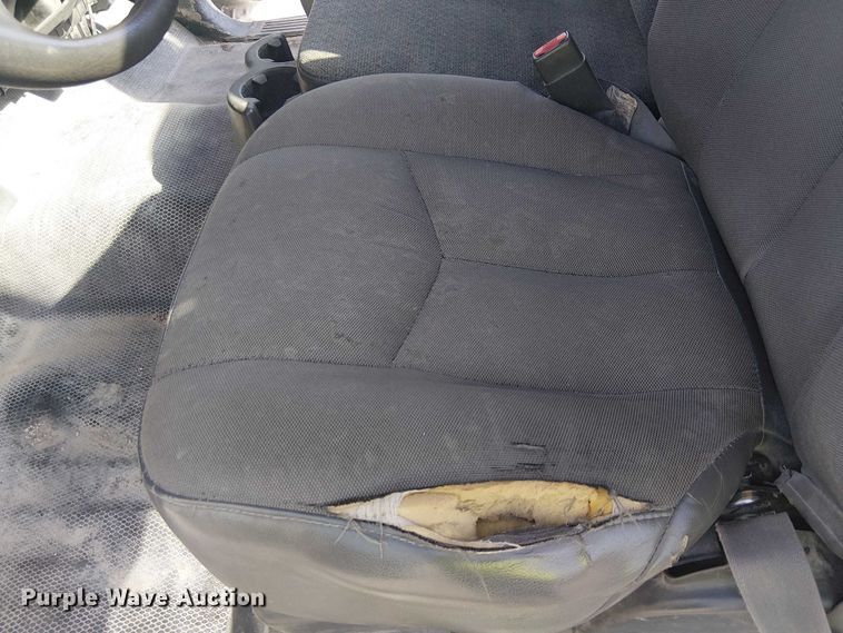 image for item YA2125 2007 Chevrolet Silverado 3500HD pickup truck cab and chassis