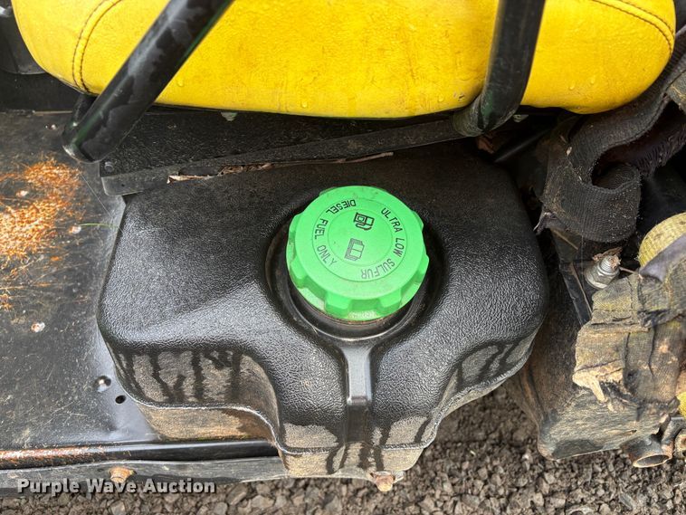 image for item YA2133 2017 John Deer Gator 855D S4 utility vehicle