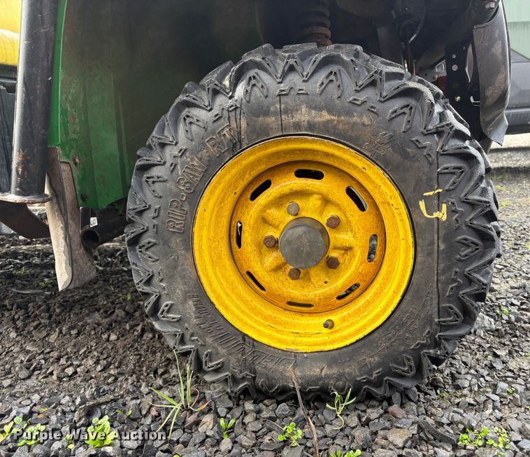 image for item YA2133 2017 John Deer Gator 855D S4 utility vehicle