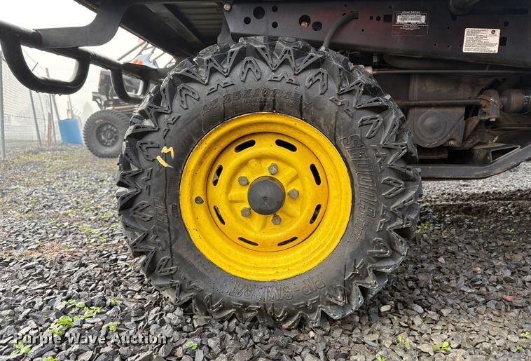image for item YA2133 2017 John Deer Gator 855D S4 utility vehicle
