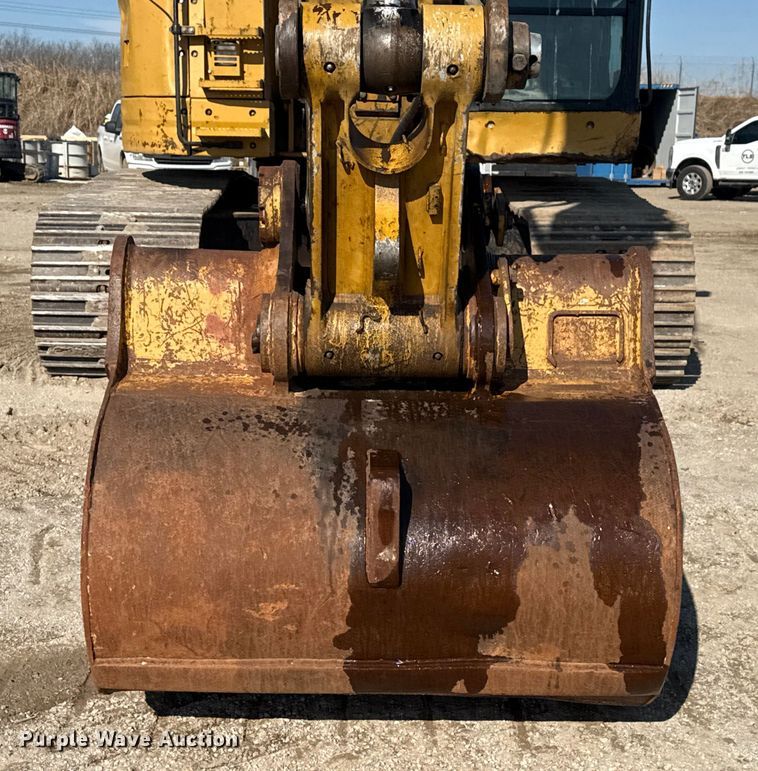 image for item DQ4233 2014 Caterpillar 328D LCR excavator