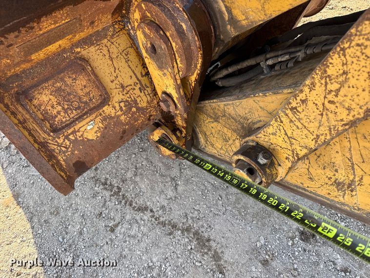 image for item DQ4233 2014 Caterpillar 328D LCR excavator