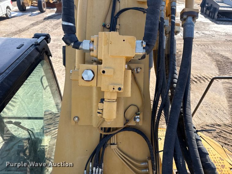 image for item DQ4233 2014 Caterpillar 328D LCR excavator