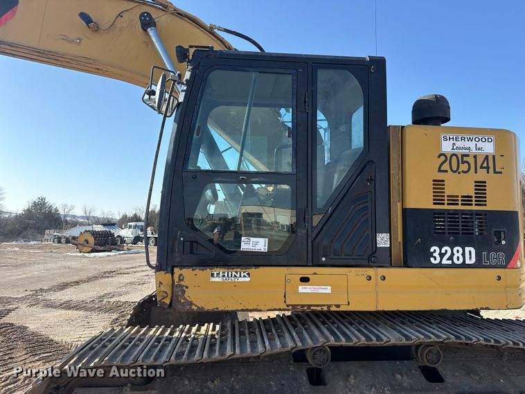 image for item DQ4233 2014 Caterpillar 328D LCR excavator
