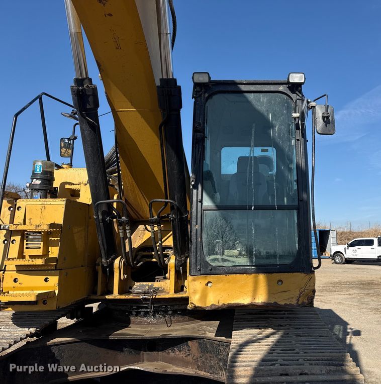 image for item DQ4233 2014 Caterpillar 328D LCR excavator