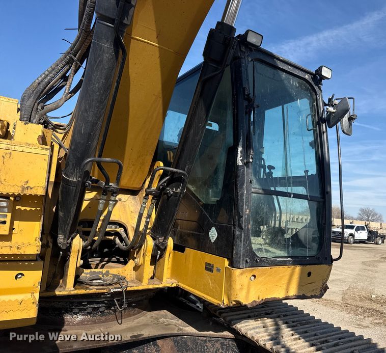 image for item DQ4233 2014 Caterpillar 328D LCR excavator