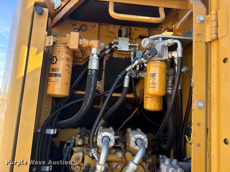 image for item DQ4233 2014 Caterpillar 328D LCR excavator