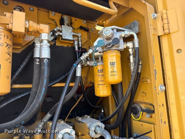 image for item DQ4233 2014 Caterpillar 328D LCR excavator