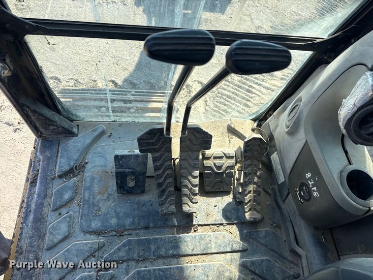 image for item DQ4233 2014 Caterpillar 328D LCR excavator