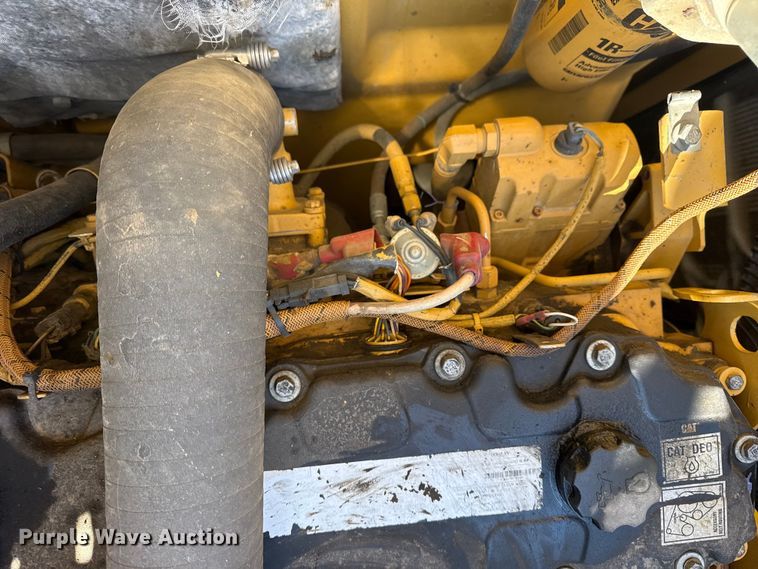 image for item DQ4233 2014 Caterpillar 328D LCR excavator