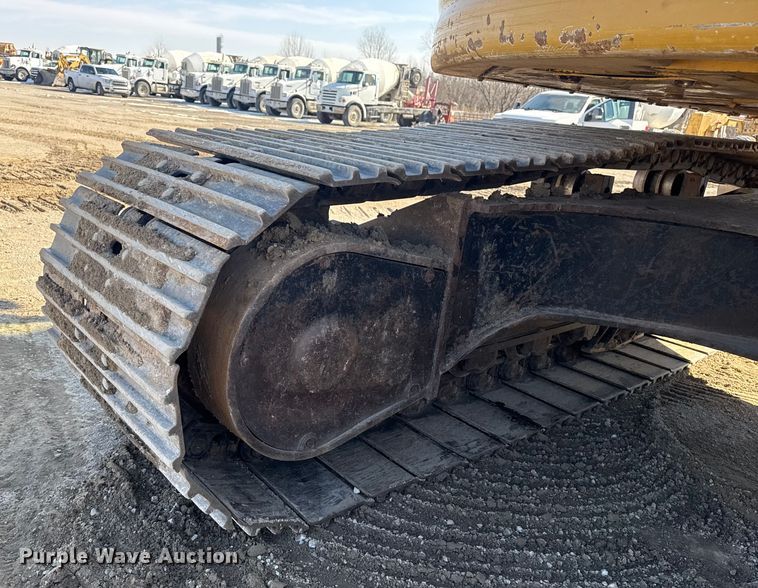 image for item DQ4233 2014 Caterpillar 328D LCR excavator