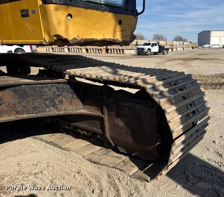 image for item DQ4233 2014 Caterpillar 328D LCR excavator