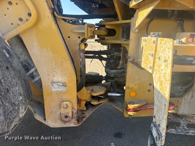 image for item DQ4244 2017 Caterpillar 938M wheel loader