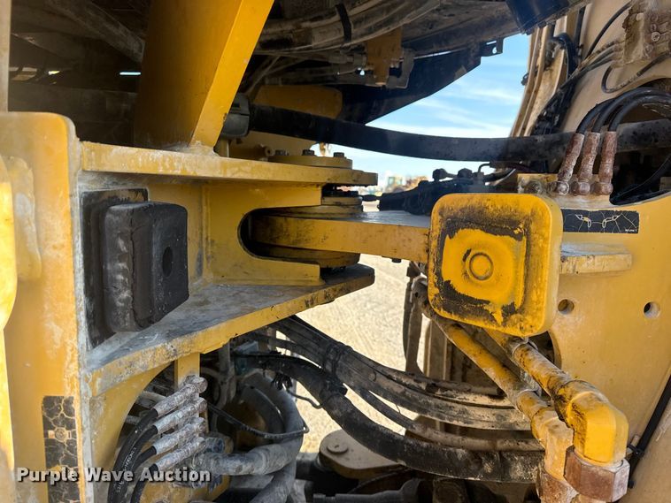 image for item DQ4244 2017 Caterpillar 938M wheel loader