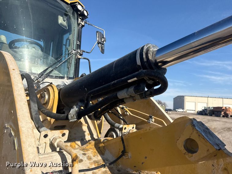image for item DQ4244 2017 Caterpillar 938M wheel loader