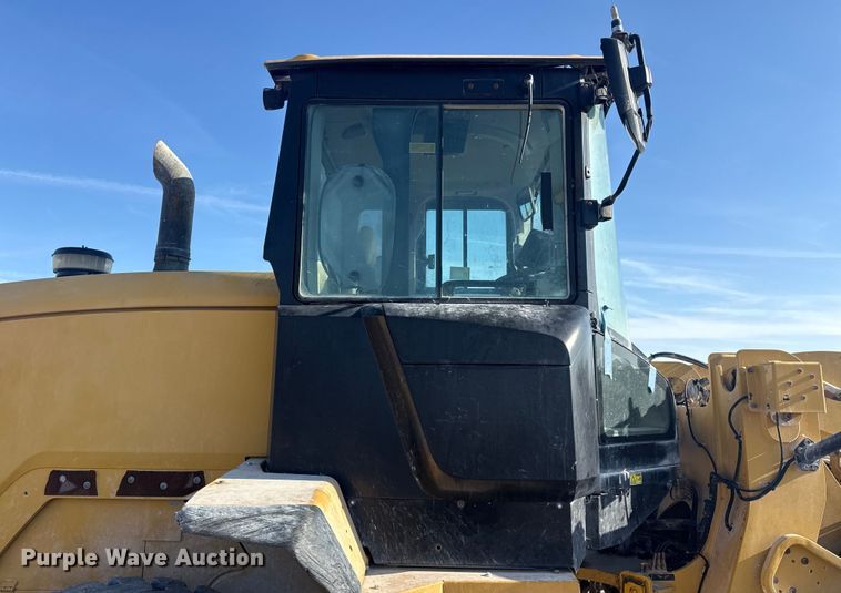 image for item DQ4244 2017 Caterpillar 938M wheel loader